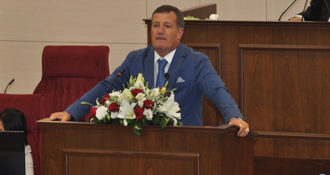 ARIKLI: VAKIFLAR TAMAMEN ÖZERK OLMALI VEYA DİN İŞLERİNE BAĞLANMALIDIR