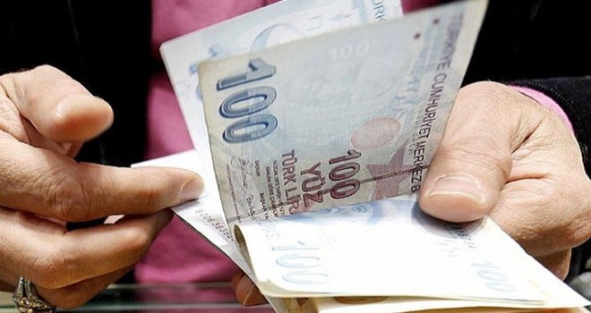 Asgari ücret yerinde sayıyor