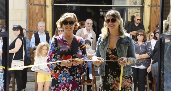 ATÖLYE A AÇILDI…AÇILIŞI MERAL AKINCI YAPTI