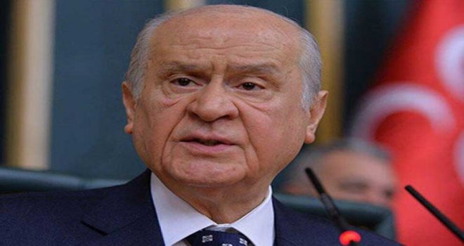 Bahçeli’den Bizans bayrağı tepkisi: “Ahmaklar boşa kürek çekmektedir”