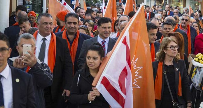 Başbakan ve UBP’li adaylar Lefkoşa’yı gezdi