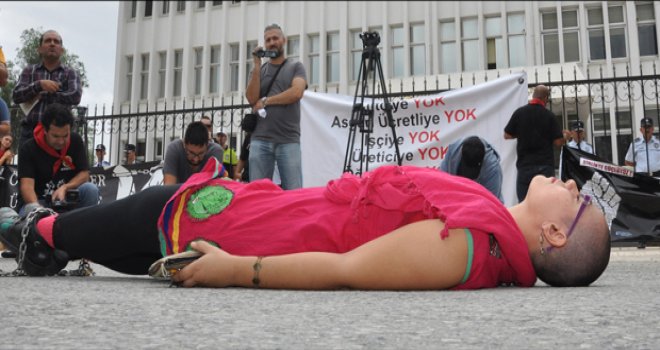 Başbakanlık Önünde Eylemde