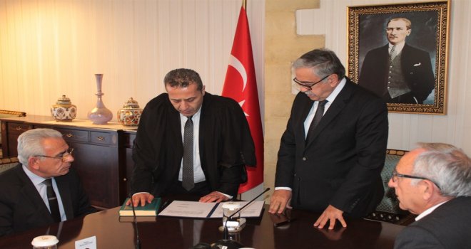 BAŞSAVCI YARDIMCISI ALTINCIK CUMHURBAŞKANI AKINCI HUZURUNDA YEMİN ETTİ