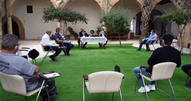 Belediyelerin sağlık birimi sorumlularıyla toplantı gerçekleştirildi