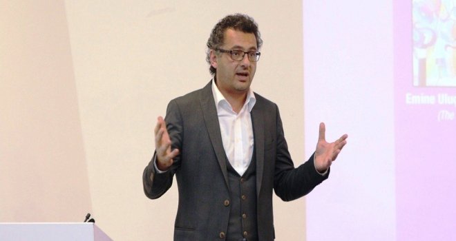 Bir an önce iki lider arasında sağlıklı bir iletişim kurulmalı