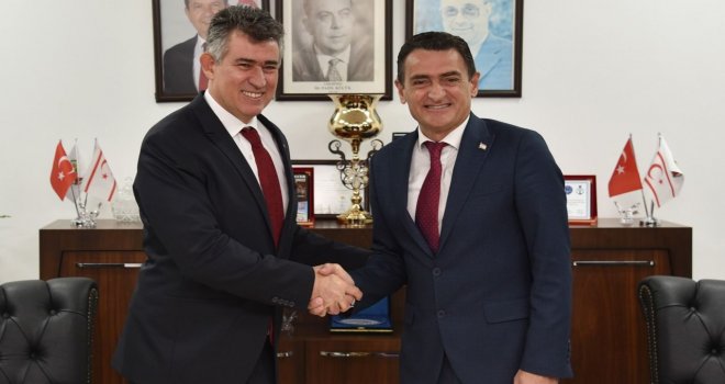 Bizim işimiz gücümüz KKTC'ye hizmet etmek