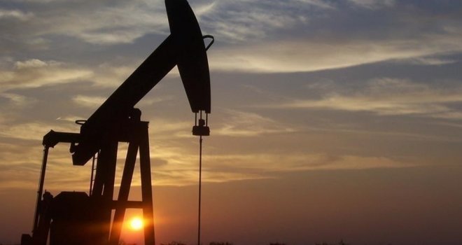 Brent petrolün varil fiyatı 83,39 dolardan işlem görüyor