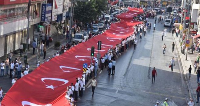 Bugün İzmir’in kurtuluşunun 95. yıl dönümü