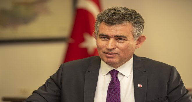 Büyükelçi Feyzioğlu’ndan Öğretmenler Günü mesajı: “Kardeş vatan KKTC’nin kuruluş ve var olma mücadelesinde yer alan her birey, öğretmenlerimizin ışığı ve emeği neticesinde güç bulmuştur ve bulacaktır”