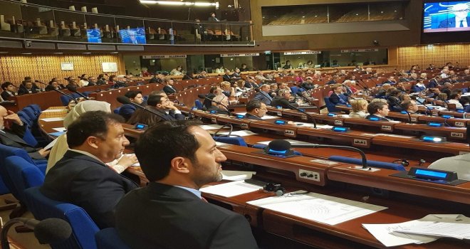 CANDAN VE SANER STRAZBURG’DA TEMASLARDA BULUNUYOR