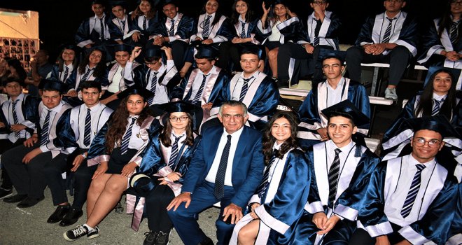 Çavuşoğlu, 2O Temmuz Fen Lisesi mezuniyet törenine katıldı