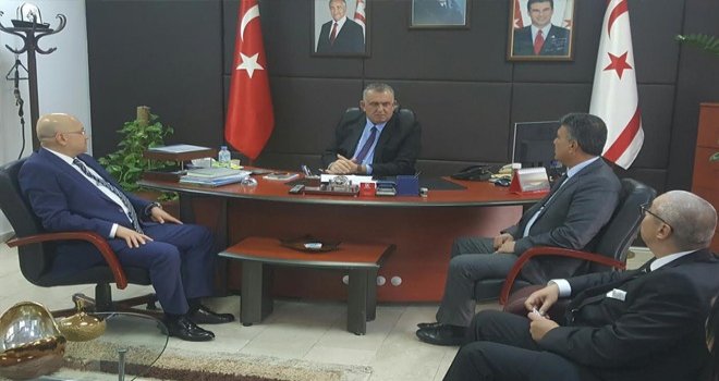 Çavuşoğlu, Ege Üniversitesi yetkililerini kabul etti