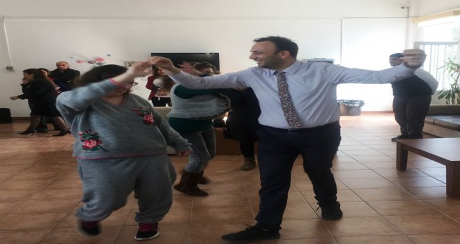 ÇELER: “SEVGİ HERKES İÇİN GEREKLİ”