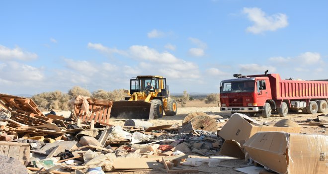 ÇEVRE KORUMA DAİRESİ, TEMİZLİK FAALİYETLERİ SÜRÜYOR