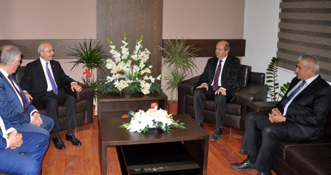 CHP GENEL BAŞKANI KILIÇDAROĞLU, UBP GENEL BAŞKANI TATAR’I ZİYARET ETTİ