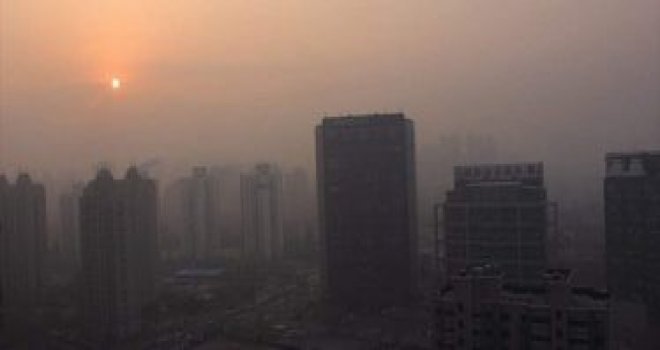 ÇİN’İN GÜNEY VE DOĞUSUNDA HAVA KİRLİLİĞİ NEDENİYLE TURUNCU ALARM