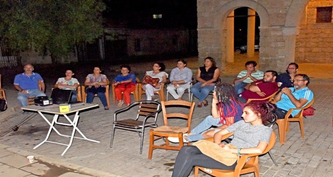 “CİNNET MEVSİMİ” MAĞUSA KHORA KİTAP’TA GÖSTERİLDİ..