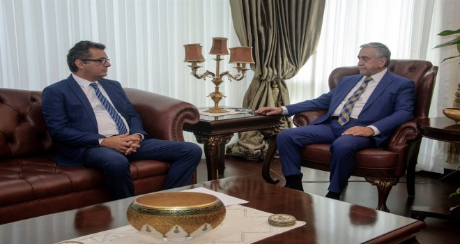 CUMHURBAŞKANI AKINCI, BAŞBAKAN ERHÜRMAN’I KABUL ETTİ