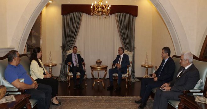Cumhurbaşkanı Akıncı, Doktorları kabul etti