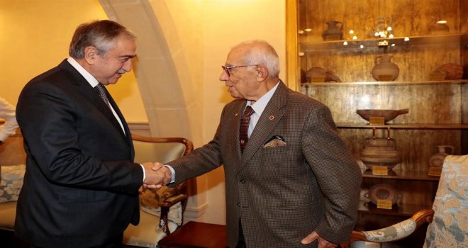 CUMHURBAŞKANI AKINCI, GENELKURMAY ESKİ BAŞKANI İSMAİL HAKKI KARADAYI’YI KABUL ETTİ