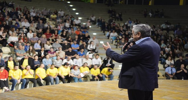 CUMHURBAŞKANI AKINCI, GİRNE’DE “YÜREKLERE DOKUN ALKIŞ-LA” ETKİNLİĞİNE KATILDI... AKINCI: “BEYİNDEKİ ENGELLERİN AŞILMASI DURUMUNDA AŞILAMAYACAK HİÇBİR SORUN YOKTUR..”