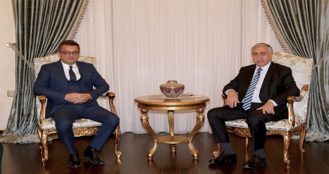 CUMHURBAŞKANI AKINCI İLE BAŞBAKAN ERHÜRMAN HAFTALIK OLAĞAN GÖRÜŞMELERİ ÇERÇEVESİNDE BİR ARAYA GELDİ.