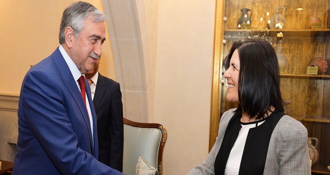 Cumhurbaşkanı Akıncı, Meclis Başkanı Siber’i kabul etti