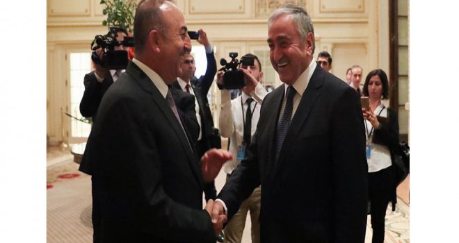 Cumhurbaşkanı Akıncı, Newtork’ta Çavuşoğlu ile görüştü