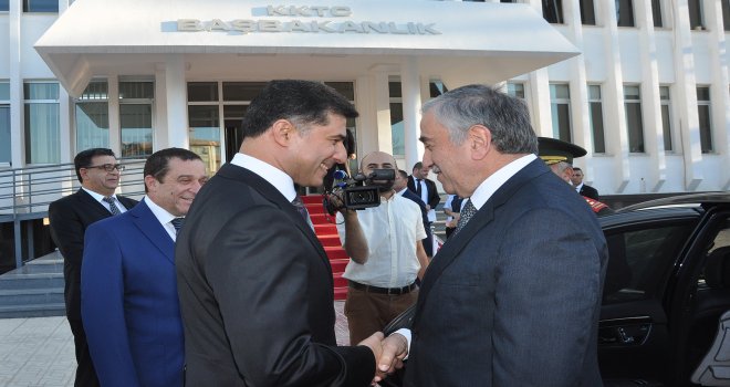 CUMHURBAŞKANI AKINCI, ÖZGÜRGÜN VE DENKTAŞ’LA GÖRÜŞTÜ