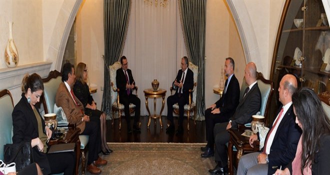 CUMHURBAŞKANI AKINCI TİCARET ODASI’NIN YENİ YÖNETİM KURULUNU KABUL ETTİ.