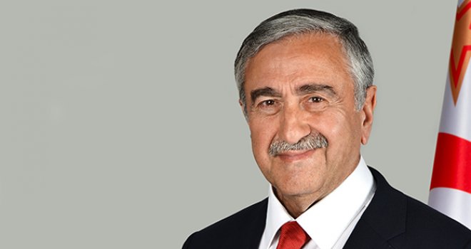 CUMHURBAŞKANI AKINCI, YABANCI PARLAMENTERLERİ KABUL ETTİ