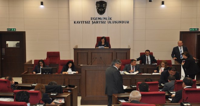 CUMHURİYET MECLİSİ GENEL KURULU TOPLANDI' GÜNDEMDE POLİSLERLE İLGİLİ YASA ÖNERİSİ DE VAR