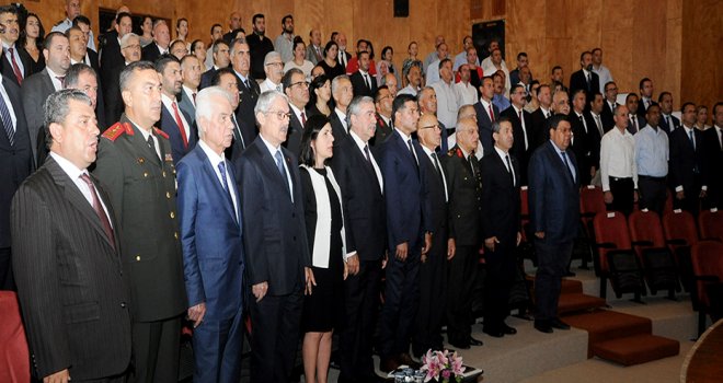 Demokrasi şehitleri anılıyor