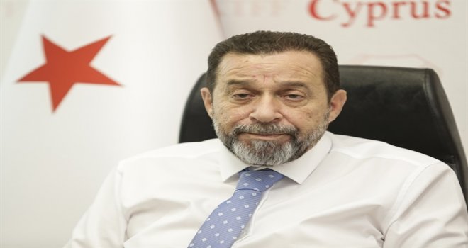 DENKTAŞ: “CUMHURBAŞKANLIĞI ‘CUMHURUN BAŞININ’ YERİDİR. HER PARTİYE EŞİT MESAFEDE OLMALI”
