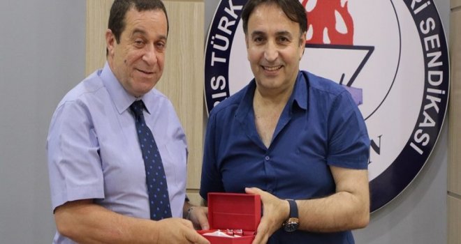 Denktaş KTAMS, KAMU-SEN ve KAMU-İŞ sendikalarını ziyaret etti