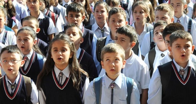 DEVLET OKULLARINDA 34 BİN ÖĞRENCİ DERS BAŞI YAPTI