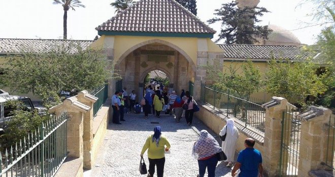 DİN İŞLERİ BAŞKANLIĞI HALA SULTAN ZİYARETİ KONUSUNDA UYARI YAYINLADI