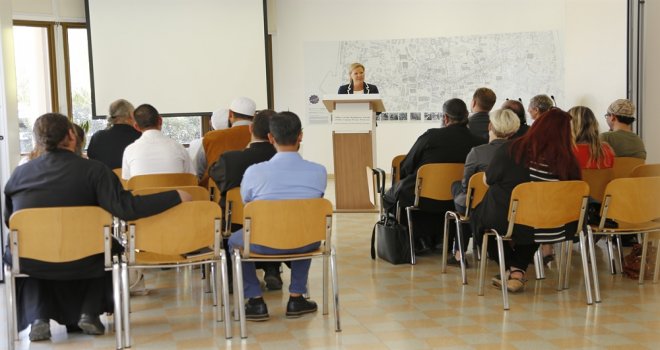 DİNİ YOL OFİSİ, ARA BÖLGEDE DİN ADAMLARINA YÖNELİK DİL KURSLARI BAŞLATTI
