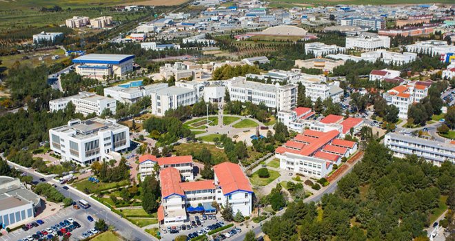 Doğu Akdeniz Üniversitesi Akademik Yılı bugün başlıyor