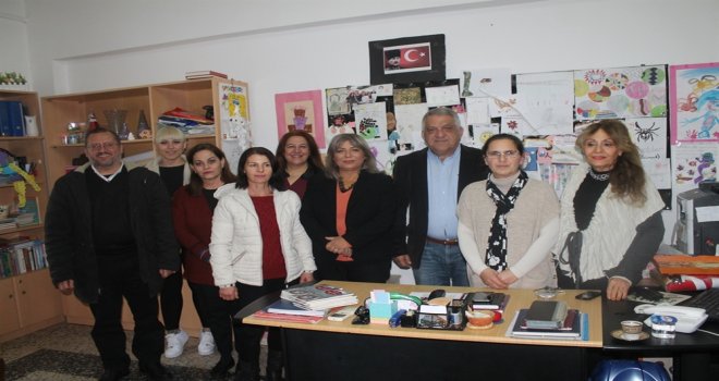 DP LEFKOŞA İLÇE ÖRGÜTÜ ÇOCUK YUVASINI ZİYARET ETTİ