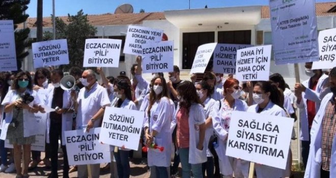 Eczacılar eylemde