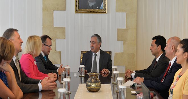 Eide Akıncı'ya veda etti