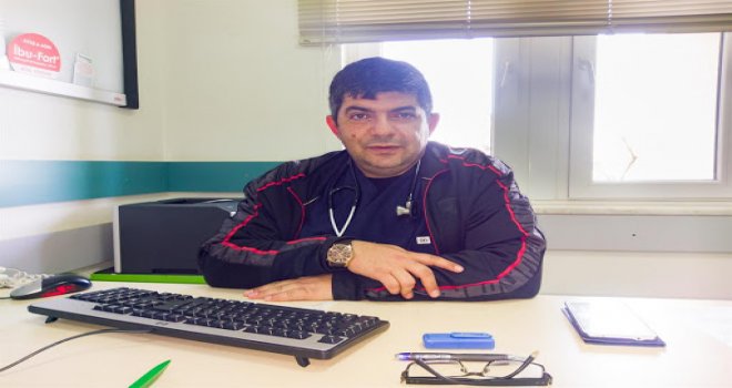 En az bir ay daha evde kalmalıyız