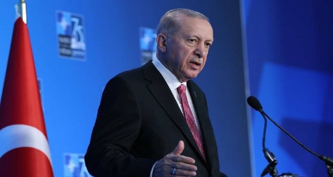 Erdoğan, belediye başkanlarının gözaltına alınması hakkında: CHP, yolsuzluk içerisine düşmüş bir parti