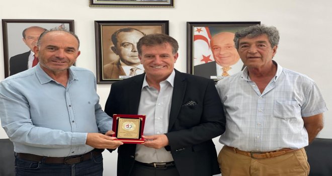 Erhan Arıklı, Şehit Aileleri ve Malul Gaziler Derneği heyetiyle görüştü