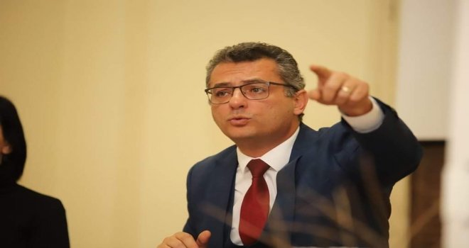 Erhürman: Erken seçim kaçınılmazdır