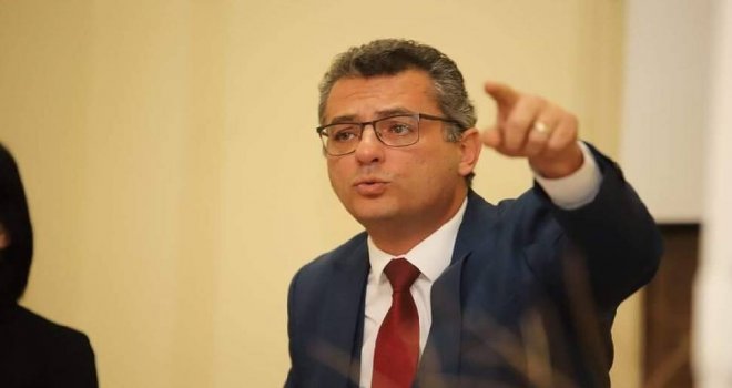 Erhürman: Özgüvenimizi yitirmemizi gerektirecek hiçbir şey yok ama hep birlikte yapacak çok işimiz var