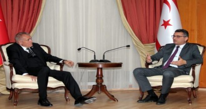 Erhürman, TÜSİAV ve GGYD heyetlerini kabul etti