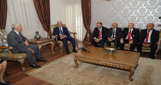 Eroğlu tekvando müsabakaları için KKTC’de bulunan federasyon başkan ve üyelerini kabul etti