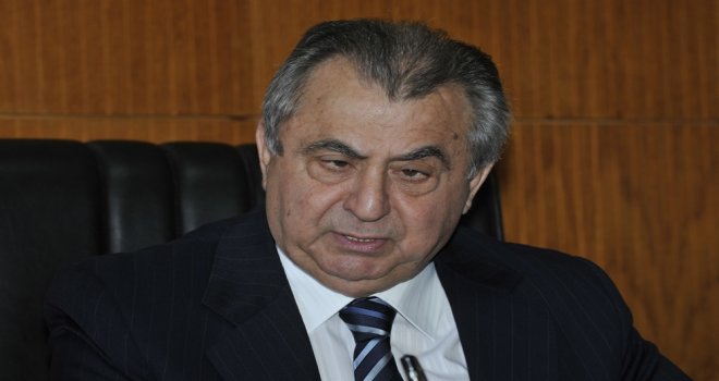 ESKİ BAŞBAKANLARDAN KÜÇÜK’ÜN GÜNEY KIBRIS’TAKİ TEDAVİSİ SÜRÜYOR